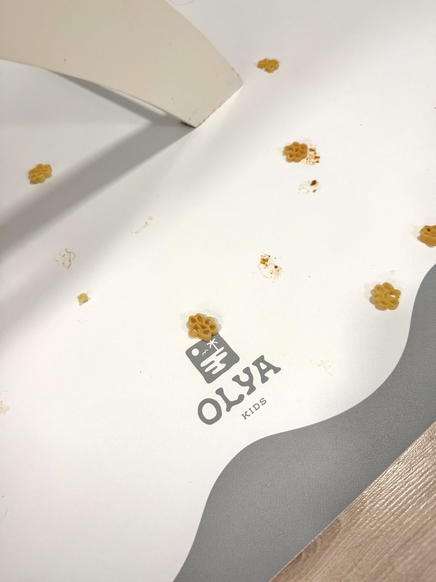 Kids Mealtime Floor Mat, Non-Slip & Waterproof - Blue Frame