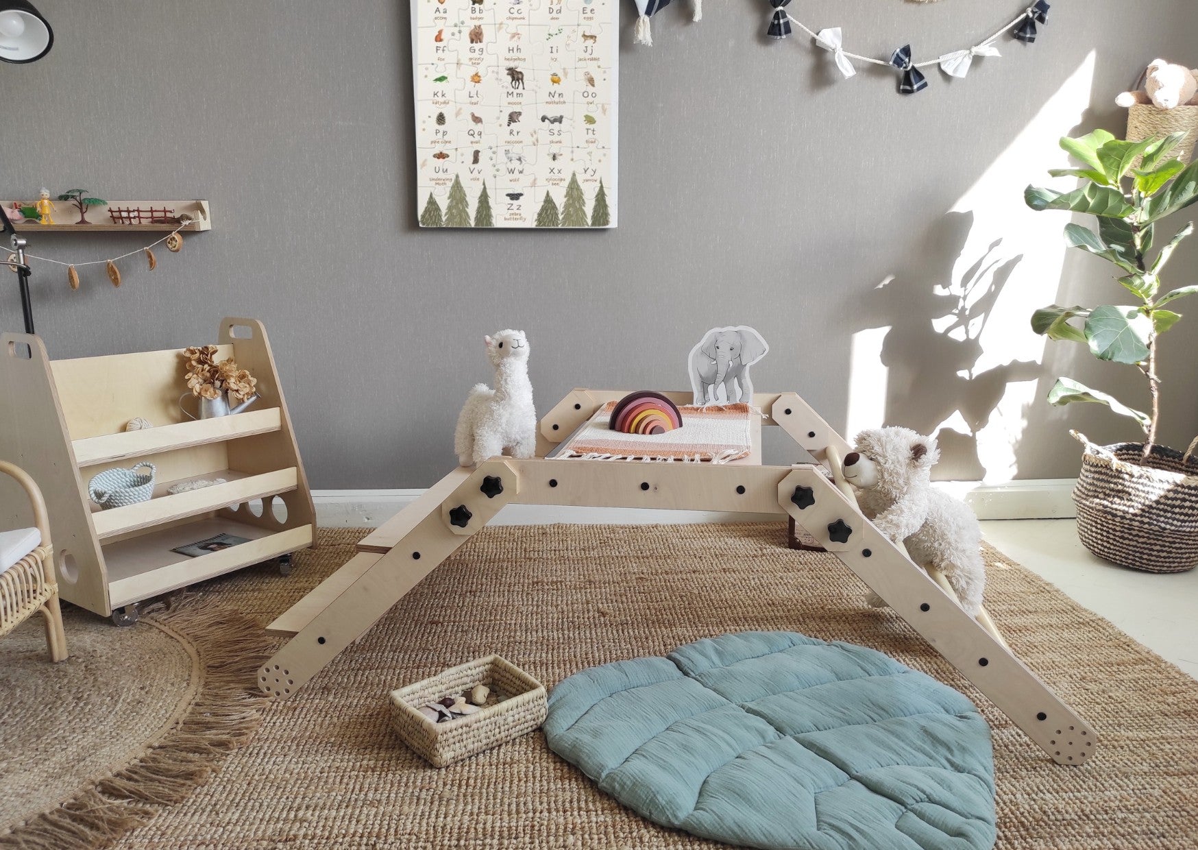 Montessori Climbing Set / Table / Drawing Board NABU